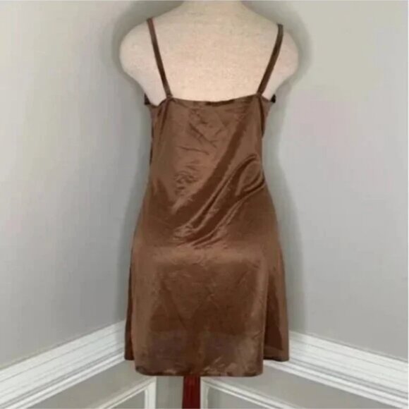 Spanx The SB Sweep Slip Convertible Straps Shape Wear in Copper Size Medium - Picture 3 of 9